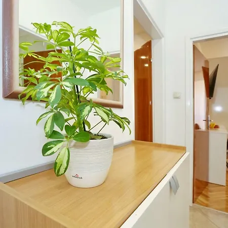 Neva Modern Gæstehus 4*
