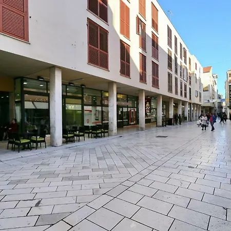 Gasthuis Neva Modern